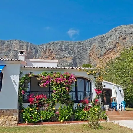 Georgianna Villa *